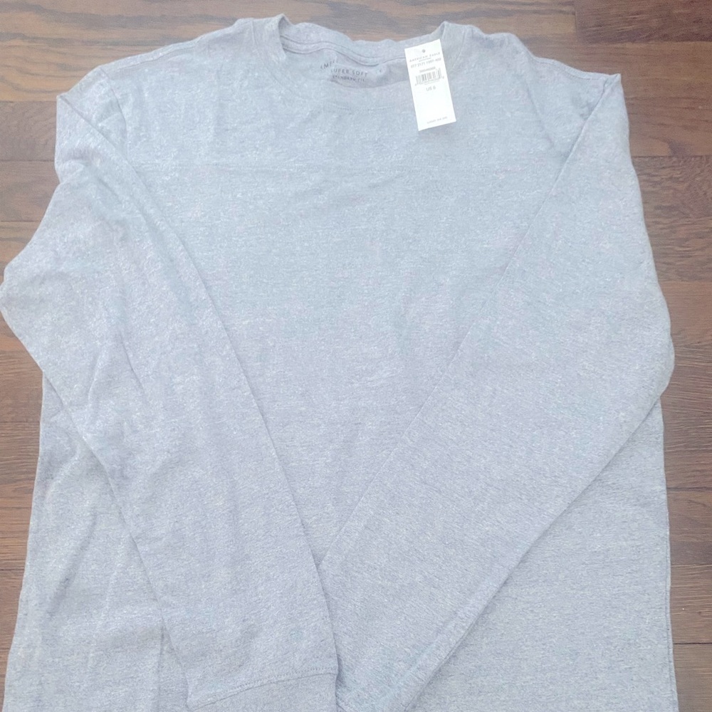 American Eagle Super Soft Standard Fit Long Sleeve Tee Small Blue